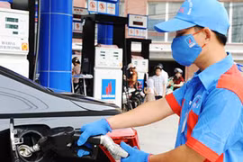 Xăng, dầu đồng loạt tăng giá