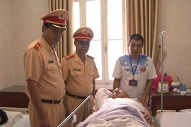 CAQ Hoàng Mai bắt giữ đối tượng lái ô tô đâm vào CSGT