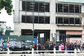 "Vết sẹo" xấu xí trên phố Điện Biên Phủ