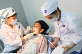 Giật mình: Gần 97% người trên 18 tuổi mắc bệnh quanh răng