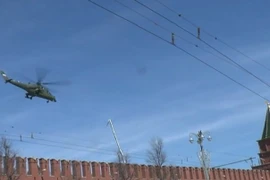 Trực thăng Mi-35MS tuyệt mật xuất hiện bí ẩn gần Điện Kremlin