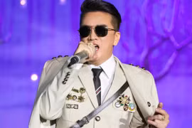 Thanh tra Văn hóa vào cuộc làm rõ bộ trang phục "lạ" của Đàm Vĩnh Hưng