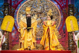 Táo Xuân 2024 hé lộ tạo hình "độc" của dàn diễn viên