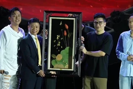 Liveshow Tuấn Hưng - Duy Mạnh trên đỉnh Tam Đảo: 5.000 người xem trực tiếp, hơn 1 triệu người xem online, đấu giá thu về hàng trăm triệu đồng ủng hộ đồng bào miền Bắc