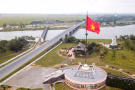 Chương trình nghệ thuật chính luận "Vĩ tuyến 17 - Khát vọng hòa bình"