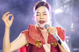 Ca sĩ Thu Phương: "Tôi như người đi trên mây, không biết khi nào sẽ hụt chân"