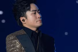 Trước tình hình thiên tai bão lũ, Tùng Dương hoãn ra mắt MV mới 