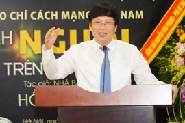 Nhà báo, nhà văn Hồ Quang Lợi và cuốn sách đặc biệt ghi lại chặng đường 45 năm cầm bút