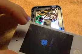 Phát hiện nhà máy sản xuất iPhone giả "hoành tráng" ở Trung Quốc