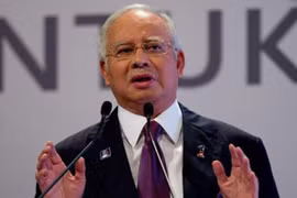 Phó Thủ tướng Malaysia bị sa thải trong bê bối tài chính