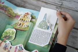 “Hà Nội ngàn năm ký ức” cuốn sách 3D đầu tiên về Hà Nội