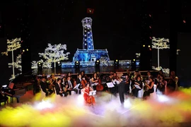 Nhiều ca sĩ nổi tiếng tham gia chương trình nghệ thuật "Bản giao hưởng hòa bình" 