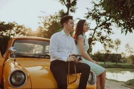 Ca sĩ Lê Hiếu: Bỗng nhiên muốn lập gia đình và cứ thế bước vào hôn nhân 