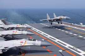 Trung Quốc tham vọng gì với hạm đội tàu sân bay? 