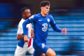 8 thương vụ đắt giá nhất “phiên chợ” hè 2020