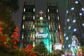 Hà Nội lung linh đón Giáng sinh