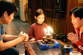 Cục nợ hóa cục cưng - Bộ phim làm khán giả hết cười lại khóc