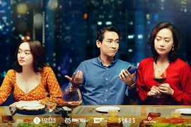 Tiệc trăng máu - Bản phim Việt hóa hấp dẫn