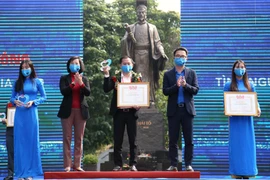 20 tập thể và cá nhân nhận Giải thưởng Tình nguyện quốc gia 2020 