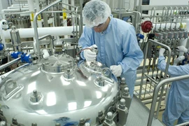 Kháng thể Regeneron “đắt hàng” sau sự hồi phục siêu nhanh của Tổng thống Donald Trump