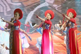 "Đất nước và tình yêu" trong thơ Lê Cảnh Nhạc 