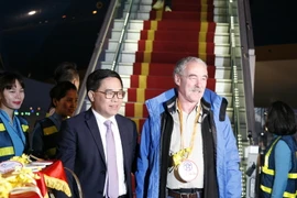 Đón vị khách quốc tế đầu tiên "xông đất" Thủ đô Hà Nội