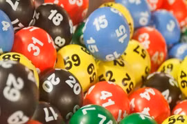 Bỗng dưng thành triệu phú nhờ vé số thất lạc