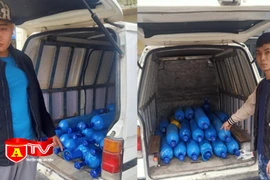 CAH Mê Linh phát hiện đối tượng vận chuyển bình khí cười