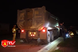 Tổ công tác đặc biệt xử lý xe quá tải trên địa bàn TP Hà Nội