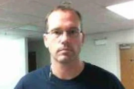 Tự tử sau khi gây ra 3 vụ xả súng hàng loạt