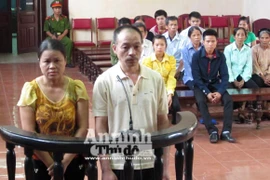 Vợ chồng chủ quán cà phê ép trẻ chưa thành niên bán dâm