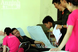 Truyền cảm thương yêu qua những giọt máu hồng