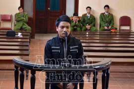 "Ăn trái cấm" của vợ vẫn bị đi tù