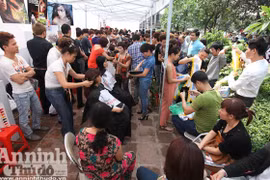 Cùng hội ngộ, trổ tài “đè đầu, vít cổ” người không quen biết