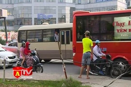 Nhiều bất cập trong điều chuyển luồng tuyến bến xe Mỹ Đình