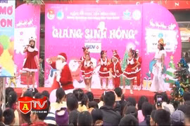 Giáng sinh sớm với các bệnh nhi