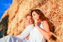 Người mẫu Thuý Hạnh khoe ảnh gia đình hạnh phúc ở Mỹ