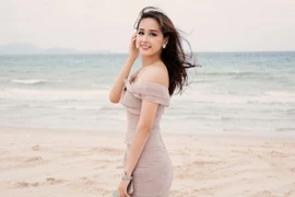 Sau nghi án "sửa ảnh", Hoa hậu Mai Phương Thuý tiếp tục khoe vẻ gợi cảm