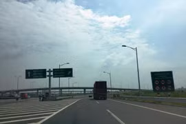 Nhà đầu tư cao tốc hiện đại nhất Việt Nam lo vỡ phương án tài chính