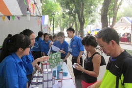 Tuổi trẻ Việt đồng hành cùng hàng Việt