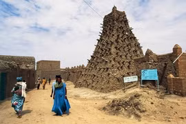 Phiên tòa đặc biệt xử tội phạm "thảm sát lịch sử"