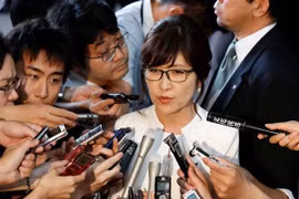 Nhật Bản có nữ Bộ trưởng Quốc phòng thứ hai