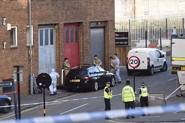 Anh bắt giữ 5 nghi phạm khủng bố