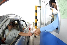 Trạm thu phí phải mở barie miễn phí nếu ùn tắc dịp nghỉ lễ 30-4