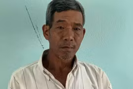 Khởi tố gã cha đồi bại khiến con gái có thai