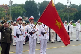 Thanh niên Công an tiêu biểu báo công dâng Bác