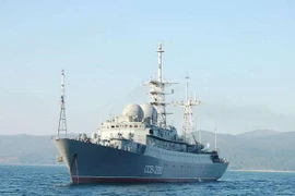 Tàu tình báo Nga áp sát tàu khảo sát dầu khí Mỹ tại Bắc Cực