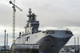 Chuyên gia Nga sang Pháp bắt đầu tháo dỡ thiết bị từ tàu Mistral