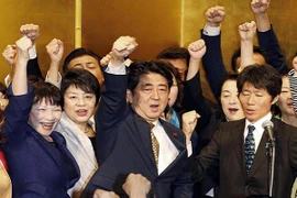 Thủ tướng Shinzo Abe tái đắc cử chủ tịch đảng cầm quyền Nhật Bản