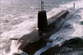 Anh thừa nhận tàu ngầm mình đâm chìm tàu cá, chứ không phải tàu Nga